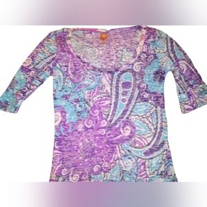 Rue 21 paisley scoop neck top. Size medium. Never worn, great condition.